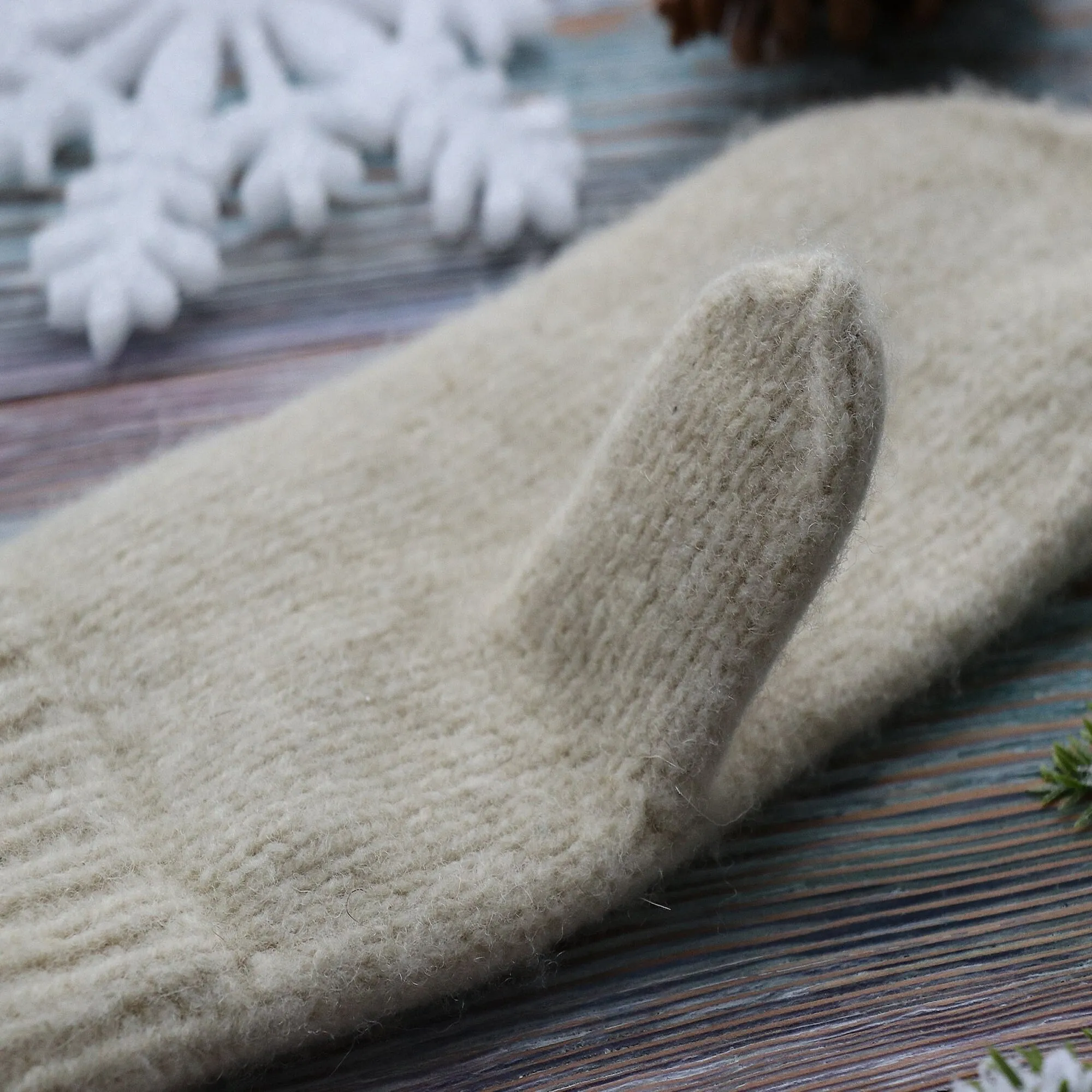 Crochet mittens pattern, US standard terms, Skill level beginner
