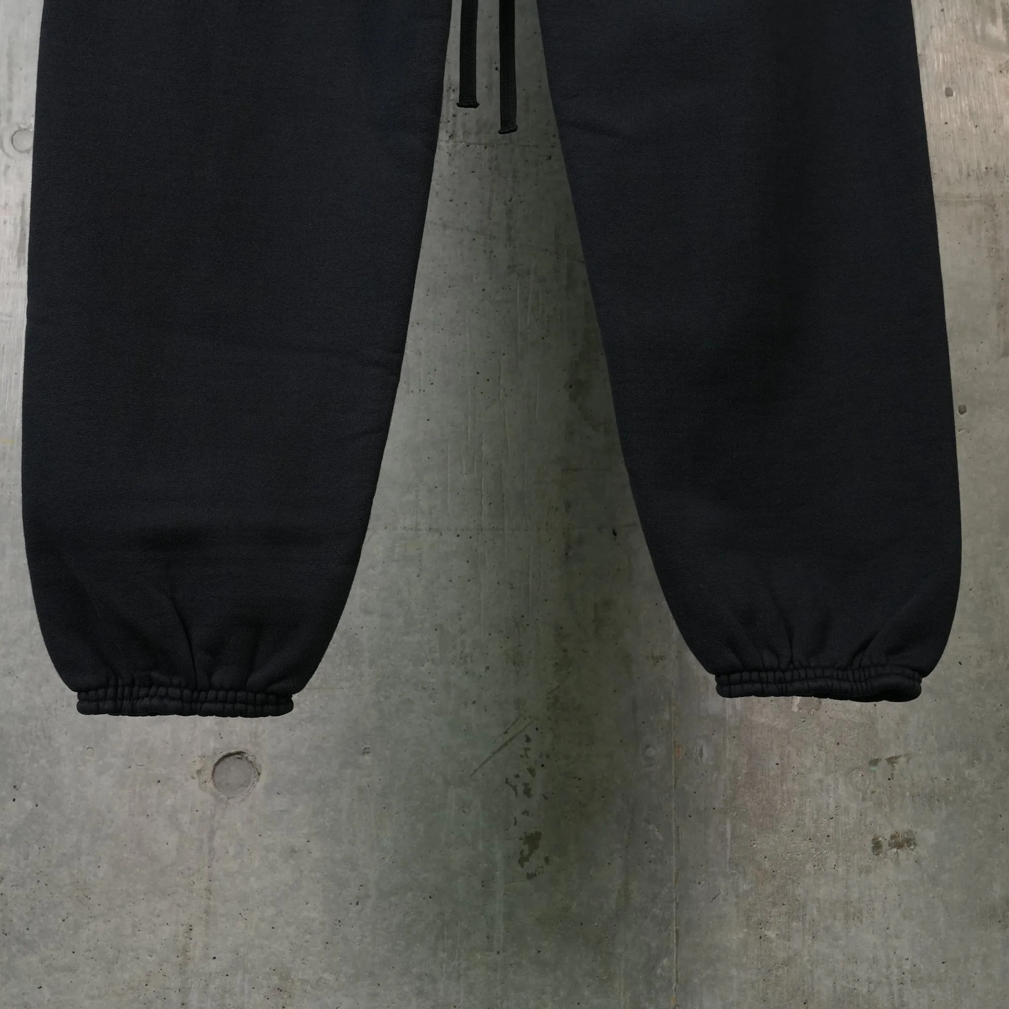 HEAVY FLEECE SWEATPANT / BLACK