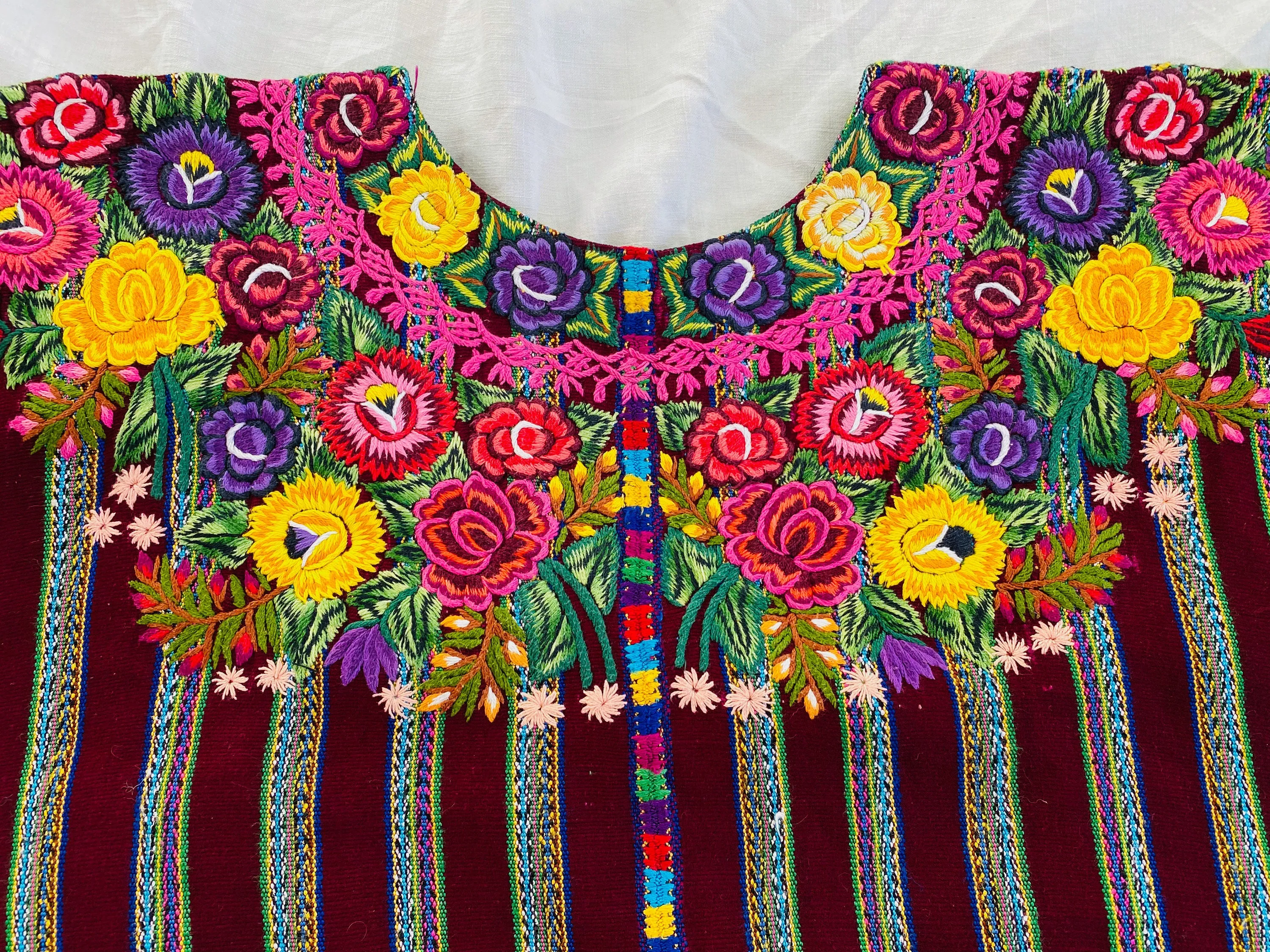 Vintage Guatemalan Huipil. Patzun. Floral Motif